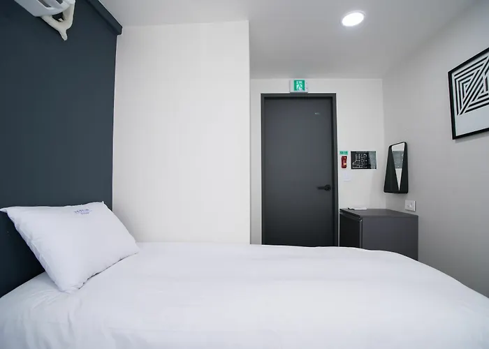 Vestin Boutique Myeongdong Pensión 2*